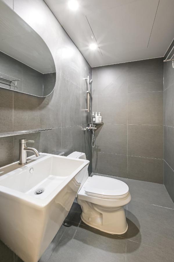 סיאול Ssh Myeongdong Dongdo Hostel מראה חיצוני תמונה